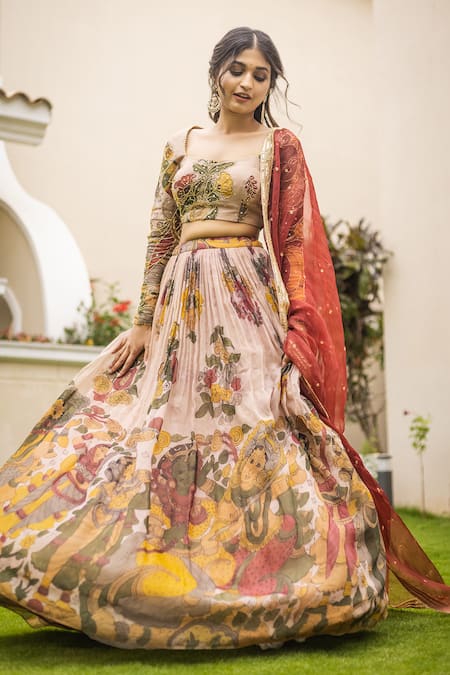 aindhri by mahitha Floral Kalamkari Hand Painted Lehenga Set 