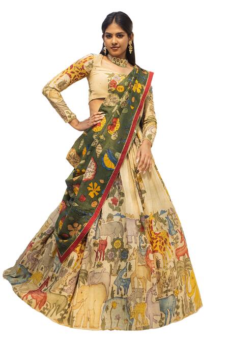 Buy Aindhri By Mahitha Cream Chanderi Silk Beads Sweetheart Neck Botanical Hand Painted Lehenga Set Online at Aza Fashions Buy_Aindhri By Mahitha_Cream Chanderi Silk Beads Sweetheart Neck Botanical Hand Painted Lehenga Set_Online_at_Aza_Fashions