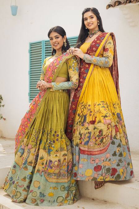 Aindhri By Mahitha_Yellow Chanderi Silk Beads Sweetheart Neck Kalamkari Hand Painted Lehenga Set_Online_at_Aza_Fashions