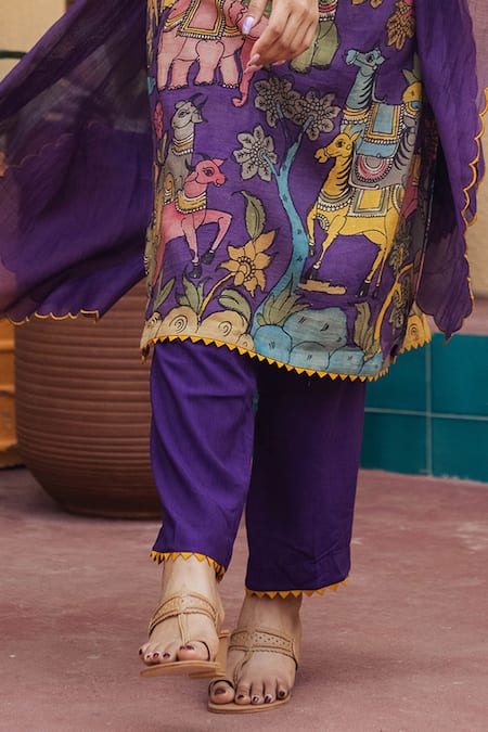 Buy Aindhri By Mahitha Purple Silk, Rayon, Notched Neck Kalamkari Kurta Pant Set Online at Aza Fashions Buy_Aindhri By Mahitha_Purple Silk, Rayon, Notched Neck Kalamkari Kurta Pant Set_Online_at_Aza_Fashions