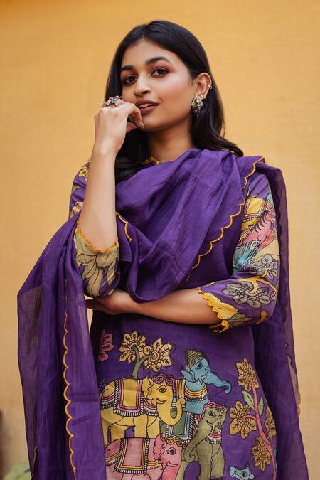 Aindhri By Mahitha Purple Silk, Rayon, Notched Neck Kalamkari Kurta Pant Set at Aza Fashions Aindhri By Mahitha_Purple Silk, Rayon, Notched Neck Kalamkari Kurta Pant Set_at_Aza_Fashions