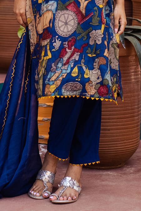 Aindhri By Mahitha Blue Silk, Rayon, Chanderi Embroidery Hand Painted Fisherman Kalamkari Kurta Set Online at Aza Fashions Aindhri By Mahitha_Blue Silk, Rayon, Chanderi Embroidery Hand Painted Fisherman Kalamkari Kurta Set_Online_at_Aza_Fashions