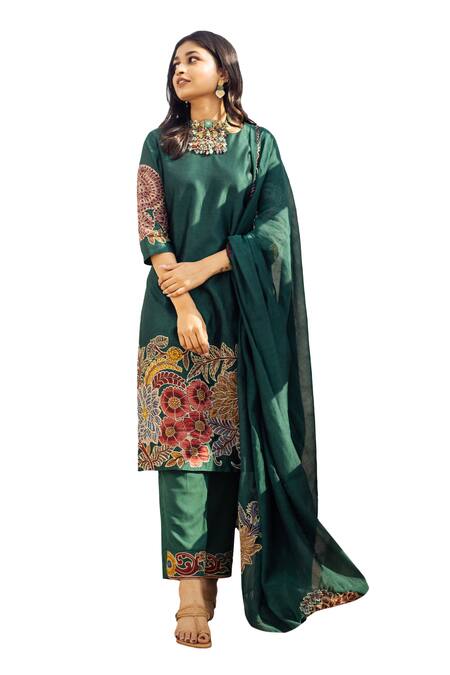 Buy Aindhri By Mahitha Emerald Green Chanderi Silk, Rayon, Floral Hand Painted Kalamkari Kurta Set Buy_Aindhri By Mahitha_Emerald Green Chanderi Silk, Rayon, Floral Hand Painted Kalamkari Kurta Set