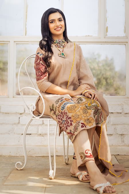 Aindhri By Mahitha Beige Silk, Rayon, Embroidery Hand Painted Kalamkari Kurta Set Online at Aza Fashions Aindhri By Mahitha_Beige Silk, Rayon, Embroidery Hand Painted Kalamkari Kurta Set_Online_at_Aza_Fashions