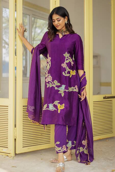 Aindhri By Mahitha Purple Silk, Rayon, Embroidery Kalamkari Birds Kurta Pant Set at Aza Fashions Aindhri By Mahitha_Purple Silk, Rayon, Embroidery Kalamkari Birds Kurta Pant Set_at_Aza_Fashions
