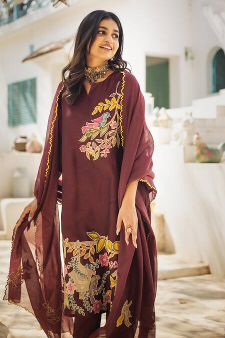 Aindhri By Mahitha Wine Silk, Rayon, Embroidery, Humming Bird Kalamkari Kurta Set Online at Aza Fashions Aindhri By Mahitha_Wine Silk, Rayon, Embroidery, Humming Bird Kalamkari Kurta Set_Online_at_Aza_Fashions