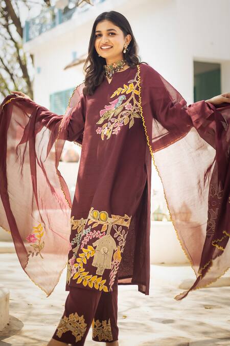 Shop Aindhri By Mahitha Wine Silk, Rayon, Embroidery, Humming Bird Kalamkari Kurta Set Online at Aza Fashions Shop_Aindhri By Mahitha_Wine Silk, Rayon, Embroidery, Humming Bird Kalamkari Kurta Set_Online_at_Aza_Fashions