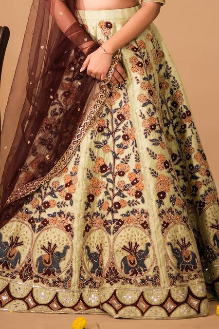 Aindhri By Mahitha Green Silk, Net, Ramie Sequins, Beads Floral Embroidered Kalamkari Lehenga Set Online at Aza Fashions Aindhri By Mahitha_Green Silk, Net, Ramie Sequins, Beads Floral Embroidered Kalamkari Lehenga Set_Online_at_Aza_Fashions