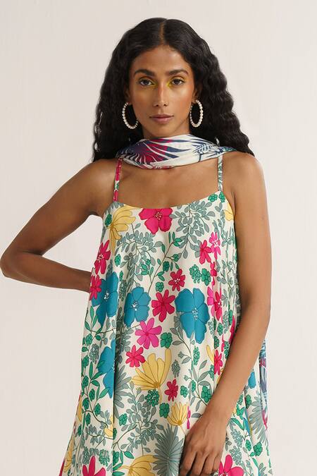 Vishala Shree_White Crepe, Silk Sequins Square Neck Lily Garden Print Kurta Sharara Set _Online_at_Aza_Fashions