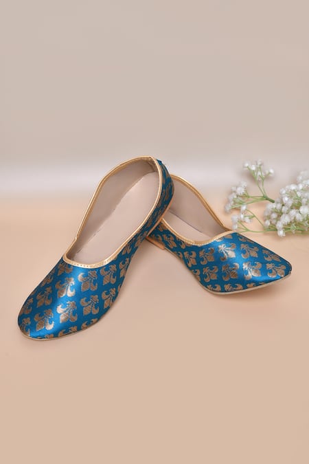 Aryavir Malhotra Blue Woven Floral Trisul Brocade Juttis 