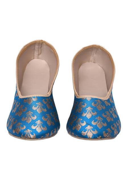 Arihant Rai Sinha_Blue Floral Trisul Brocade Juttis_Online_at_Aza_Fashions