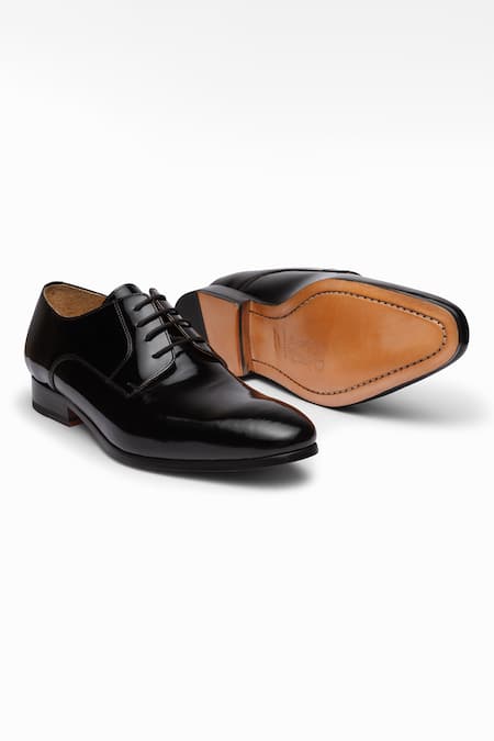 3dm Lifestyle_Black Plain Leather Derby Shoes _at_Aza_Fashions