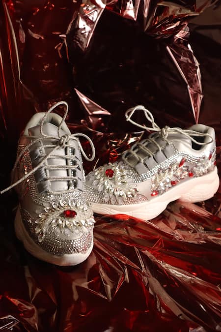 Buy_Chal Jooti_Silver Cherry Sparkle Leaf Patchwork Sneakers