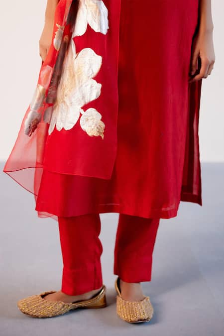 Shop_Devnaagri_Red Silk Organza Embroidery Round Neck Chanderi Hand Painted Kurta Pant Set _Online_at_Aza_Fashions