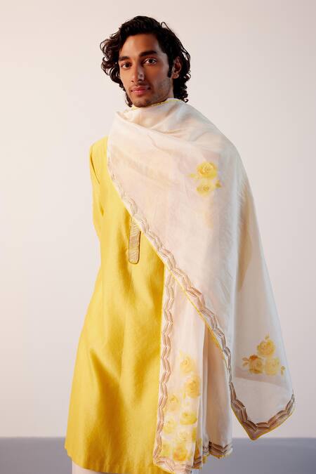 Buy_Devnaagri_Ivory Hand Paint Bloom Stole _Online_at_Aza_Fashions