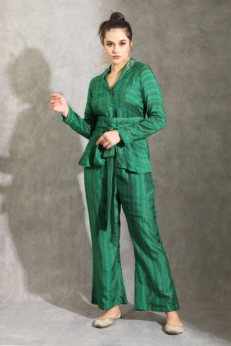 Shreya J Label Green Crepe Print Dhari Collared Neck Geometric Shirt And Pant Set Online at Aza Fashions Shreya J Label_Green Crepe Print Dhari Collared Neck Geometric Shirt And Pant Set _Online_at_Aza_Fashions