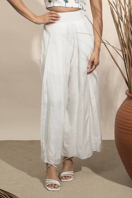 Ozel_White Square Neck Leaf Print Crop Top And Pant Set _Online_at_Aza_Fashions