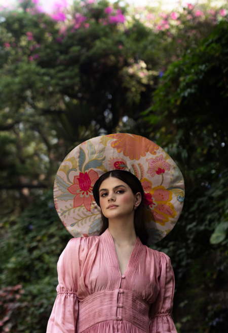 Ozel_Pink Linen Satin V Neck Pleat Detailed Maxi Dress _Online_at_Aza_Fashions