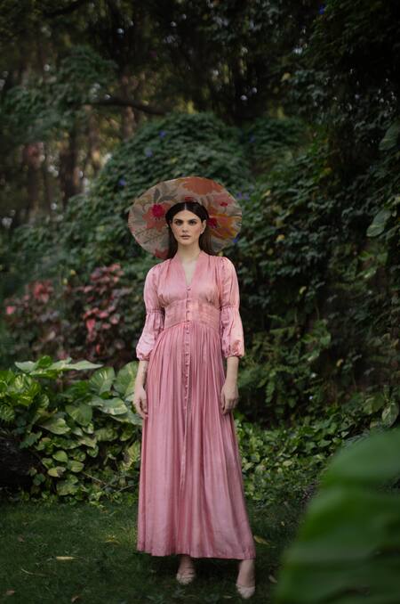 Buy_Ozel_Pink Linen Satin V Neck Pleat Detailed Maxi Dress _Online_at_Aza_Fashions
