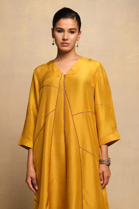 Avni Bhuva Veitri Geometric Pattern Kurta & Pant Co-ord Set 