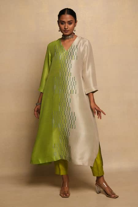 Avni Bhuva Green Kurta Silk Stack V Neck Ginkgo Pattern Ombre With Pant 