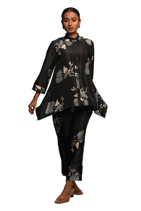 Avni Bhuva Kuro Midnight Bloom Print Tunic With Pant 