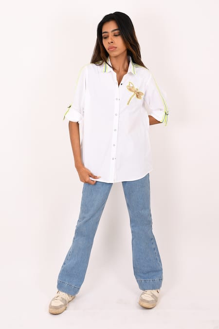 Richaa Goenka White Cotton Hand Embroidery Dragonfly Collared Shirt
