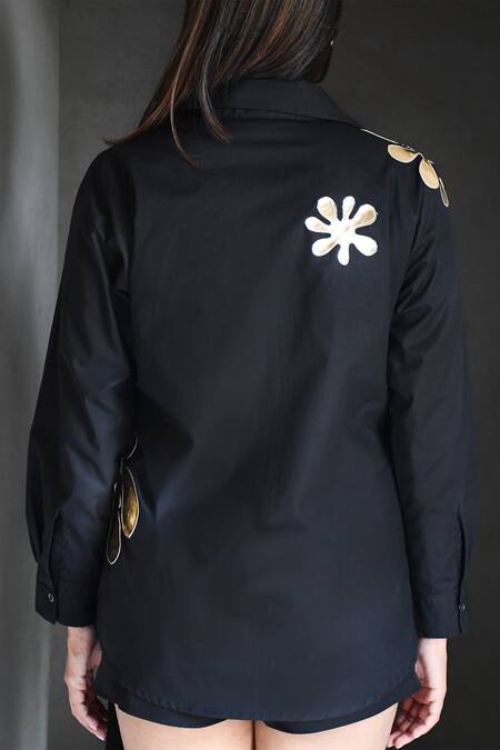 Richaa Goenka_Black Cotton Hand Work Leather Collared Leaf Detailed Shirt _Online_at_Aza_Fashions