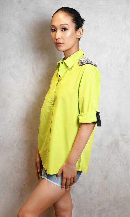 Richaa Goenka Green Cotton Collared Spike Patch Detailed Shirt Online at Aza Fashions Richaa Goenka_Green Cotton Collared Spike Patch Detailed Shirt _Online_at_Aza_Fashions