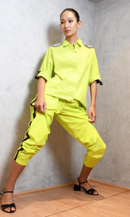 Buy_Richaa Goenka_Green Cotton Piping Collared Spike Patch Detailed Shirt With Pant 