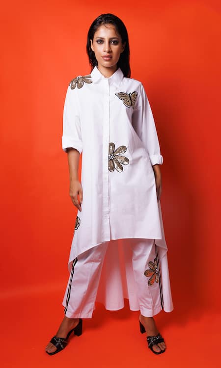 Richaa Goenka White Cotton Sequins, Embroidery Collared Asymmetric Kurta With Pant