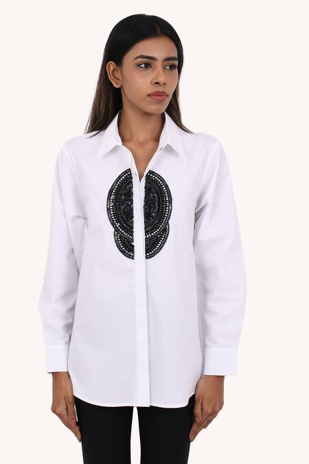 Richaa Goenka White Cotton Hand Embroidered Beads Collar Shirt Online at Aza Fashions Richaa Goenka_White Cotton Hand Embroidered Beads Collar Shirt _Online_at_Aza_Fashions