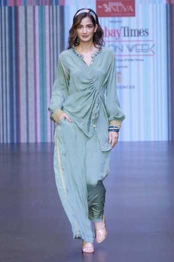 Sandhya Shah_Green Crepe, Linen Embroidery, Lace Bandeau Basil Floral Print Top And Pant Set_Online_at_Aza_Fashions