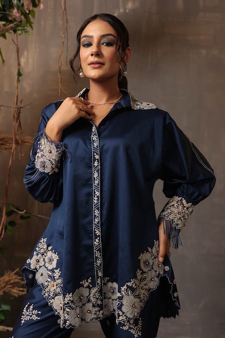 Label Niti Bothra_Blue Chanderi Silk Embroidery Collared Floral Applique Work Shirt And Pant Set _at_Aza_Fashions