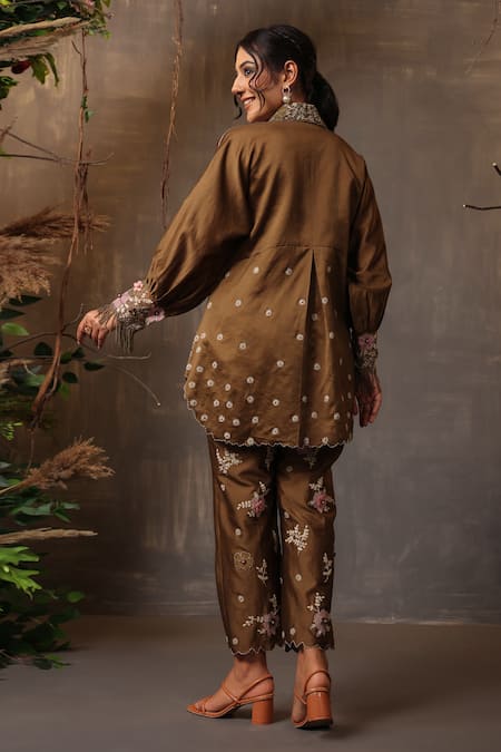 Shop_Label Niti Bothra_Green Chanderi Silk Embroidery Floral Applique Work Shirt And Narrow Pant Set _at_Aza_Fashions