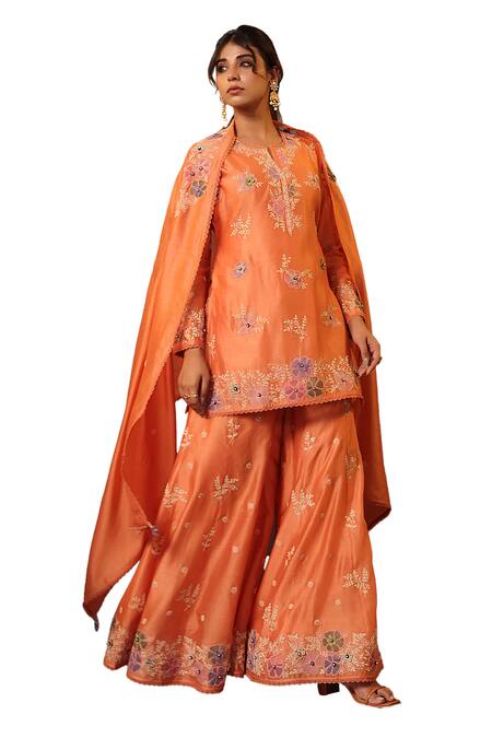 Shop Label Niti Bothra Peach Chanderi Silk Embroidery, Lace Split V-neck Kurta Set Shop_Label Niti Bothra_Peach Chanderi Silk Embroidery, Lace Split V-neck Kurta Set