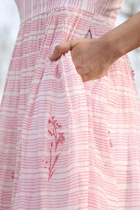 Shop_Weaver Story_White Chanderi Silk Embroidery Boat Neck Handloom Pure Strip Print Dress 