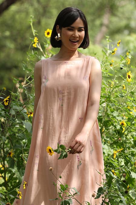 Weaver Story_Peach Chanderi Silk Embroidery Boat Neck Handloom Floral Dress _Online_at_Aza_Fashions