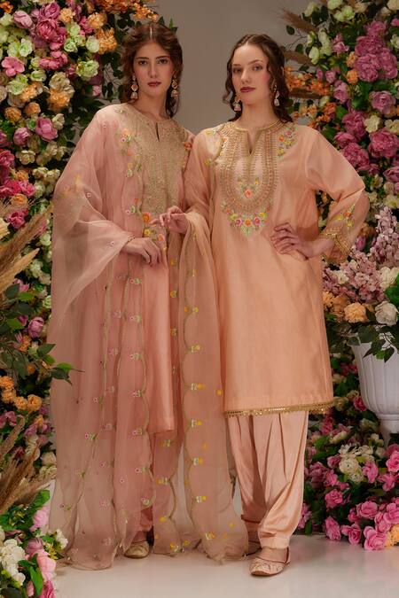 Preeti S Kapoor Peach Chanderi, Satin, Cotton, Organza Embroidery Round Flower A-line Kurta Set Online at Aza Fashions Preeti S Kapoor_Peach Chanderi, Satin, Cotton, Organza Embroidery Round Flower A-line Kurta Set _Online_at_Aza_Fashions