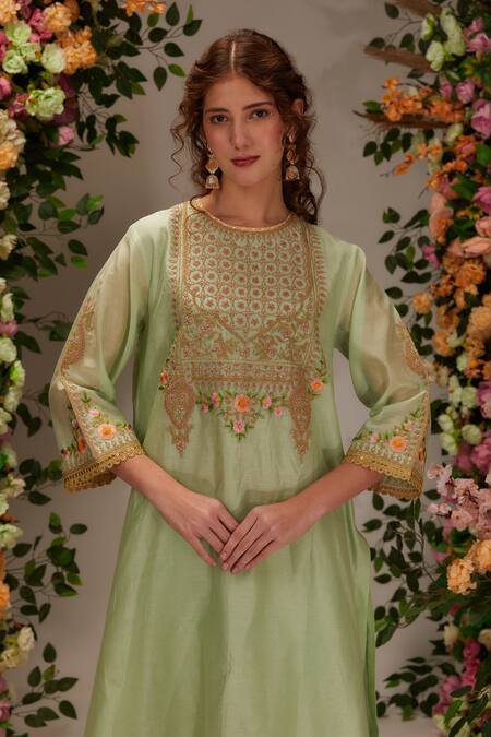 Buy_Preeti S Kapoor_Green Chanderi, Cotton, Organza Embroidery Round Neck Floral Kurta Pant Set 