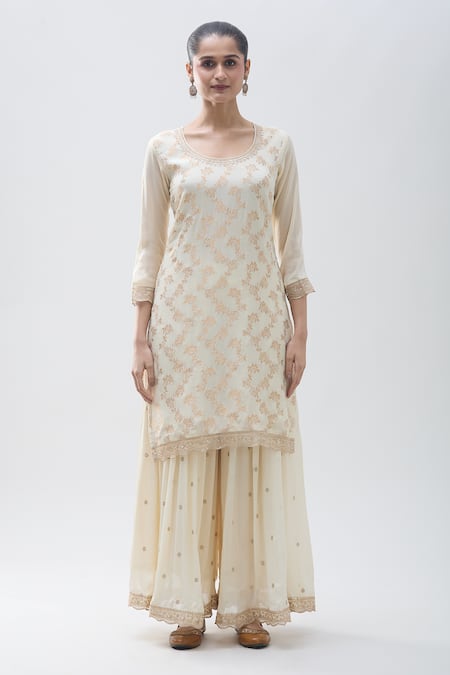 Samyukta Singhania_Off White Chiffon Embroidery Round Floral Jaal Work Straight Kurta Sharara Set _Online_at_Aza_Fashions