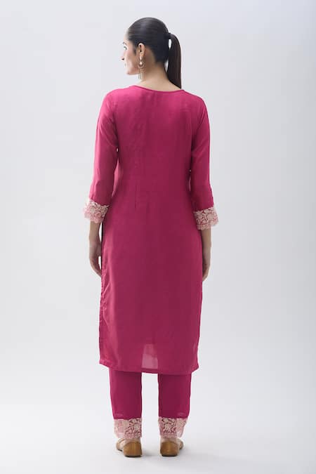 Naintara Bajaj Floral Detailed Yoke Kurta Pant Set 