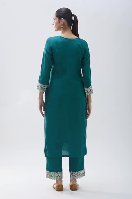 Naintara Bajaj Straight Kurta Set Scallop Hem Dupatta 