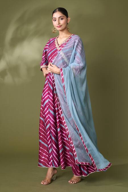 Shop_Naintara Bajaj_Purple Chiffon Embroidery V-neck Leheriya Pattern Angarkha Anarkali With Dupatta_Online_at_Aza_Fashions