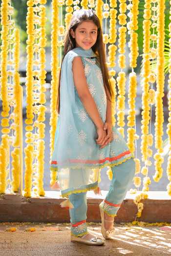 Buy Kirti Agarwal - Pret N Couture Blue Net, Crepe, Linen Embroidery Panelled Kurta Pant Set Online at Aza Fashions Buy_Kirti Agarwal - Pret N Couture_Blue Net, Crepe, Linen Embroidery Panelled Kurta Pant Set _Online_at_Aza_Fashions