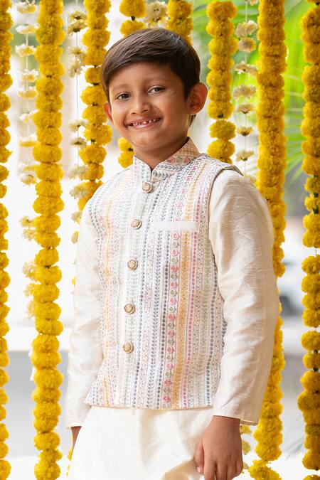 Kirti Agarwal - Pret N Couture_Off White Silk, Cotton Embroidery Floral Nehru Jacket With Kurta Set _Online_at_Aza_Fashions