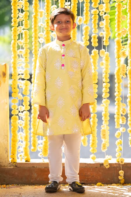 Shop_Kirti Agarwal - Pret N Couture_Green Cotton, Silk Sequins, Embroidery Kurta And Off-white Pyjama Set _Online_at_Aza_Fashions