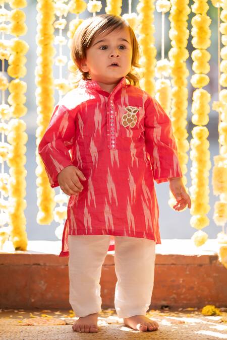 Kirti Agarwal - Pret N Couture_Red , Satin Mirrors Ikat Print Kurta And Pyjama Set_Online_at_Aza_Fashions