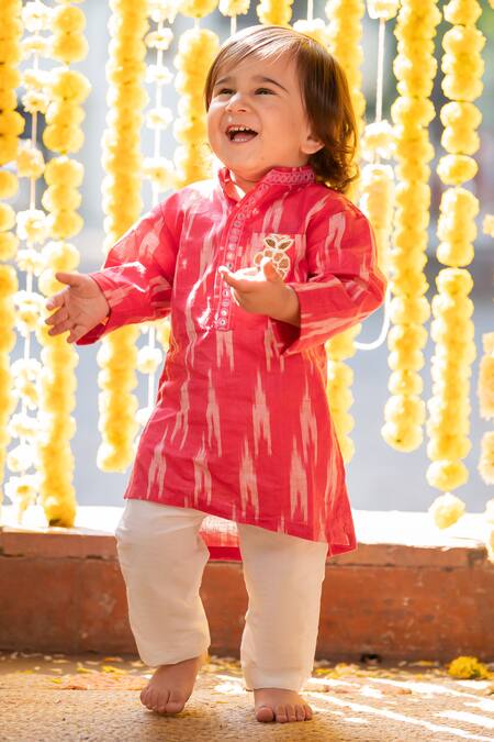 Kirti Agarwal - Pret N Couture_Red , Satin Mirrors Ikat Print Kurta And Pyjama Set_at_Aza_Fashions