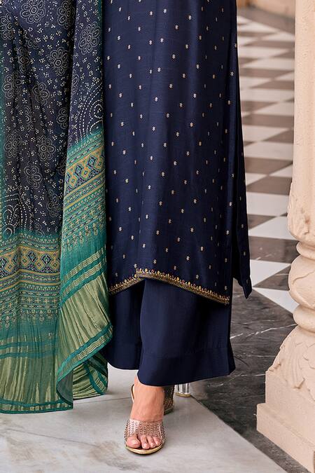 Label Varsha_Blue Viscose Embroidery Round Neck Floral And Thread Work Kurta Pant Set_Online_at_Aza_Fashions